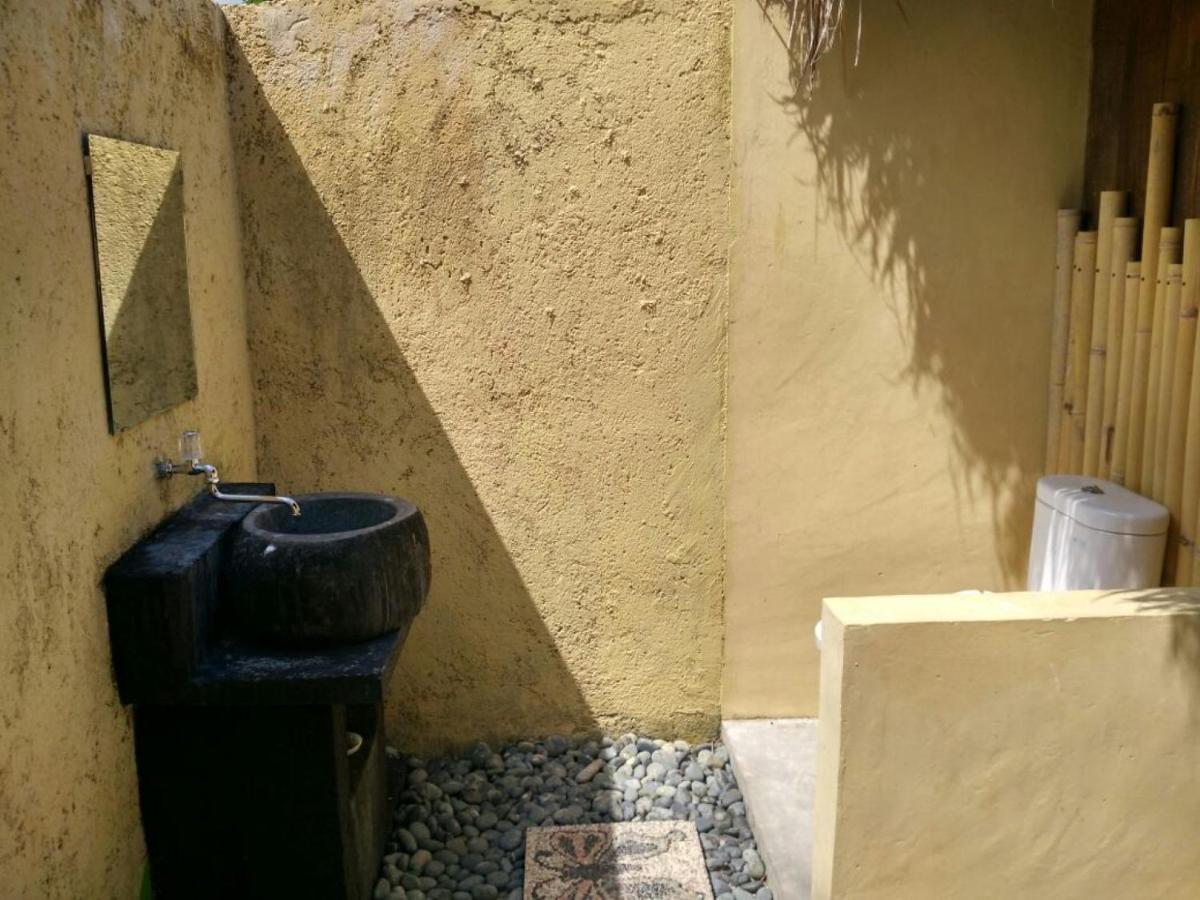 Selong Belanak Bungalows Luaran gambar