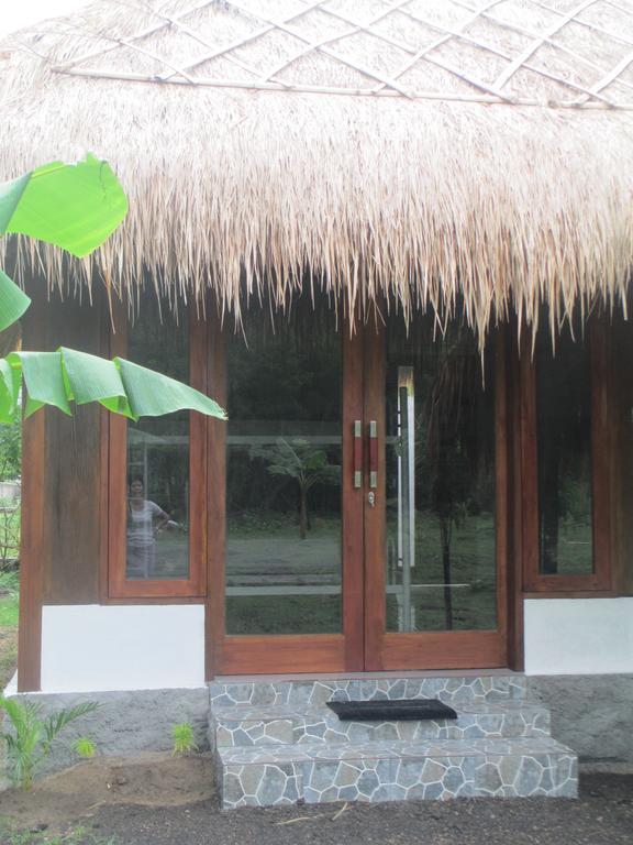 Selong Belanak Bungalows Luaran gambar