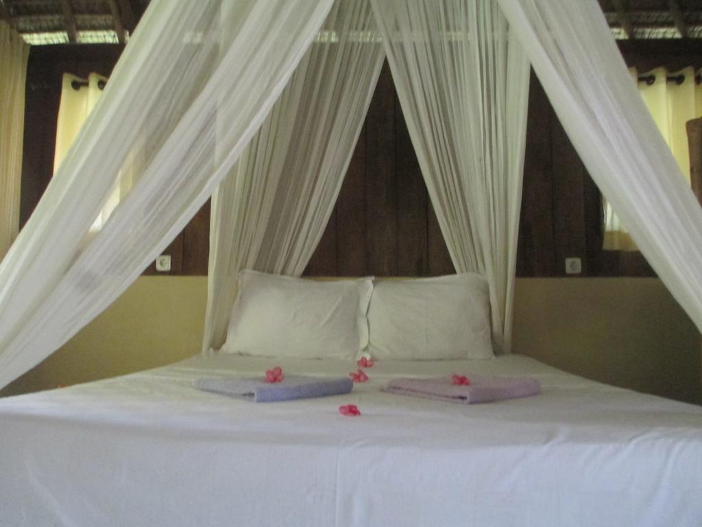 Selong Belanak Bungalows Luaran gambar